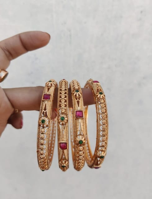 Set of 4 bangles 2.6