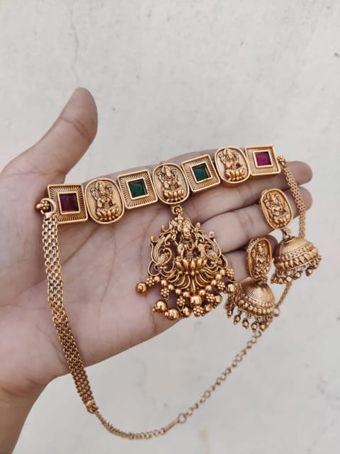 Temple choker set