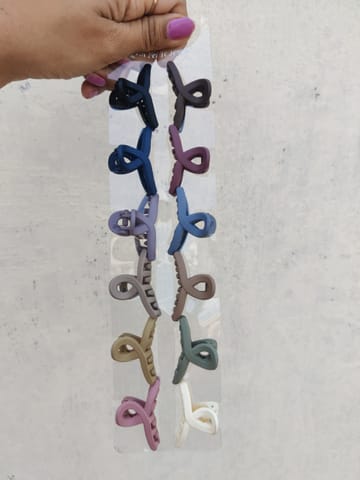 Set of 12 clips